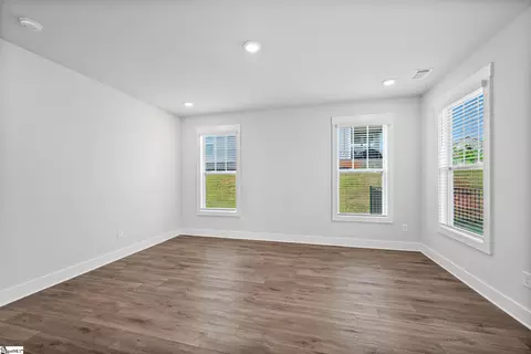 Living - 210 Maverick Trl, Central, SC 29630 photo 6 of 6