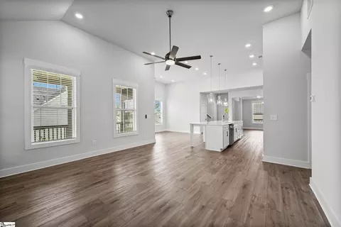 Living - 210 Maverick Trl, Central, SC 29630 photo 4 of 6
