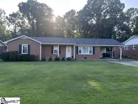 110 Avon Dr, Taylors, SC 29687