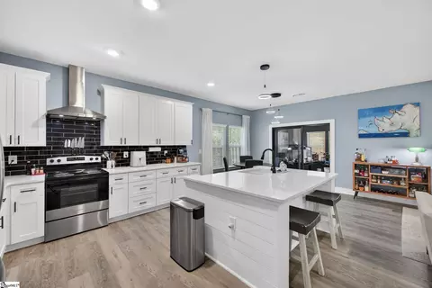 Kitchen - 107 N 3rd St, Easley, SC 29640 photo 2 of 4