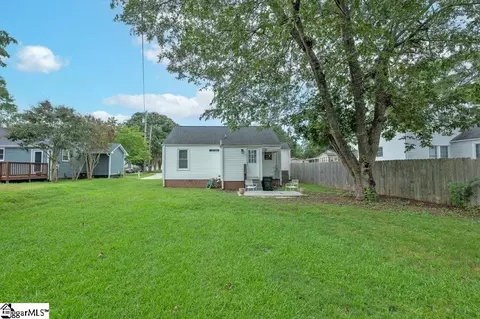 Exterior - 105 E Bearden St, Greer, SC 29651 photo 5 of 6