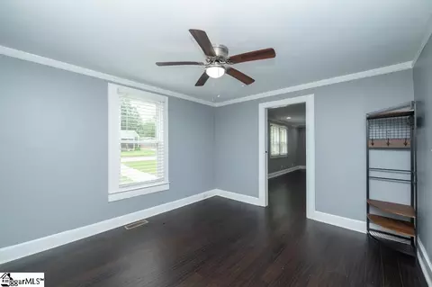Living - 105 E Bearden St, Greer, SC 29651 photo 4 of 5