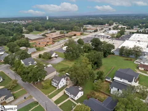 View/Area - 105 E Bearden St, Greer, SC 29651 photo 2 of 2