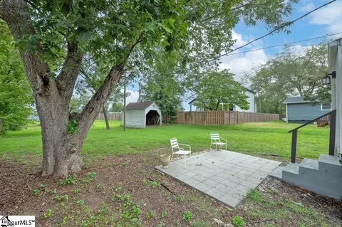 Exterior - 105 E Bearden St, Greer, SC 29651 photo 6 of 6