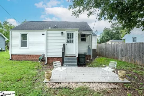 Exterior - 105 E Bearden St, Greer, SC 29651 photo 2 of 6