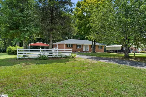 Exterior - 227 Belton Dr, Williamston, SC 29697 photo 2 of 9
