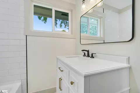 Bath - 227 Belton Dr, Williamston, SC 29697 photo 6 of 7