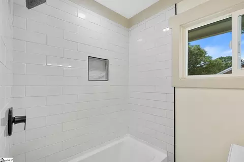 Bath - 227 Belton Dr, Williamston, SC 29697 photo 7 of 7