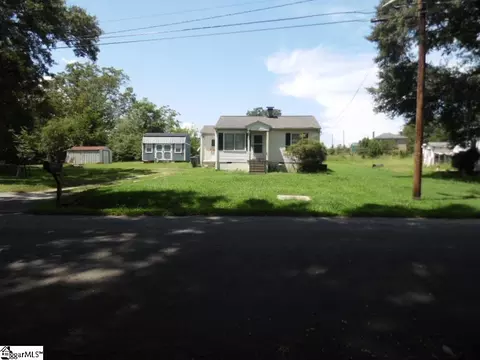 207 Flora Ave, Greenville, SC 29611