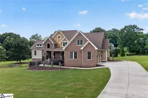 Exterior - 204 Willow Wind Ct, Easley, SC 29642 photo 7 of 8
