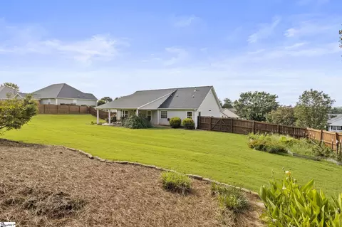 52 Sacha Ln, Travelers Rest, SC 29690