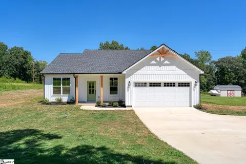 366 E Boundary Dr, Spartanburg, SC 29303