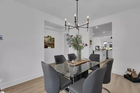 Dining - 916 Diane Ln, Moore, SC 29369 photo 1 of 3