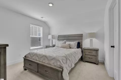 Bedroom - 916 Diane Ln, Moore, SC 29369 photo 3 of 4