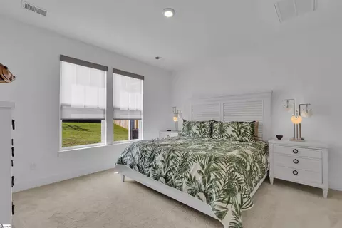 Bedroom - 916 Diane Ln, Moore, SC 29369 photo 2 of 4