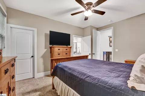 Bedroom - 118 Upper Lake Dr, Easley, SC 29640 photo 6 of 6