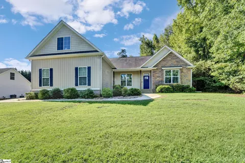 Exterior - 118 Upper Lake Dr, Easley, SC 29640 photo 7 of 13