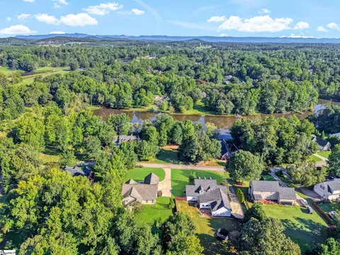 View/Area - 118 Upper Lake Dr, Easley, SC 29640 photo 3 of 4