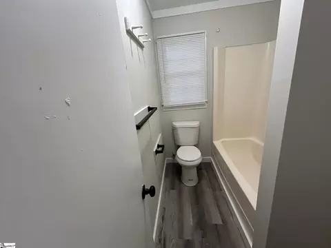 Bath - 409 Lindsay Rd, Clemson, SC 29631 photo 2 of 3