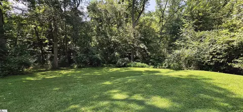 Exterior - 658 Maple Dr, Greer, SC 29651 photo 7 of 8