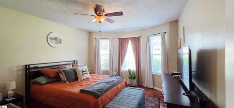 Bedroom - 658 Maple Dr, Greer, SC 29651 photo 3 of 11