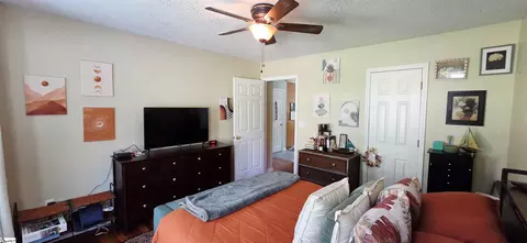 Bedroom - 658 Maple Dr, Greer, SC 29651 photo 1 of 11