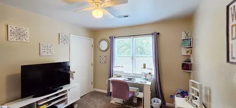 Bedroom - 658 Maple Dr, Greer, SC 29651 photo 7 of 11