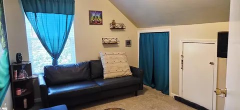 Bedroom - 658 Maple Dr, Greer, SC 29651 photo 4 of 11