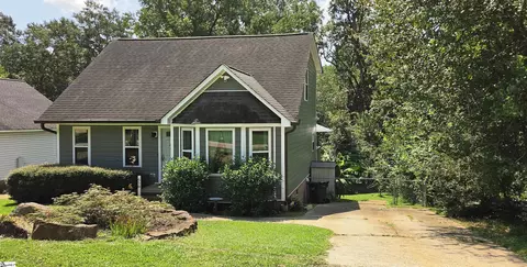 Exterior - 658 Maple Dr, Greer, SC 29651 photo 3 of 8