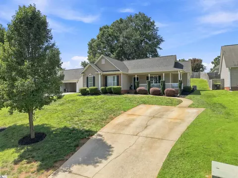 241 Cool Water Ct, Boiling Springs, SC 29316