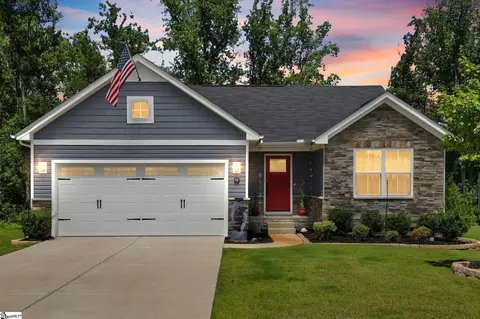 32 Timberwild Dr, Greenville, SC 29605