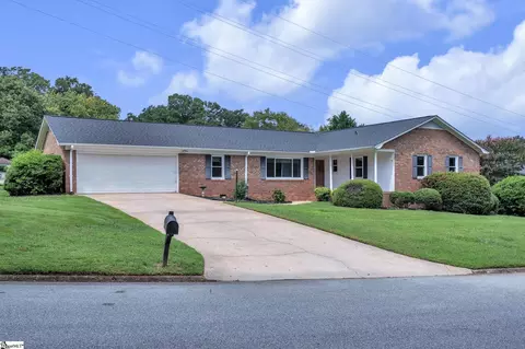 207 Donington Dr, Greenville, SC 29615