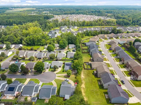 View/Area - 712 Larado Ct, Moore, SC 29369 photo 6 of 7