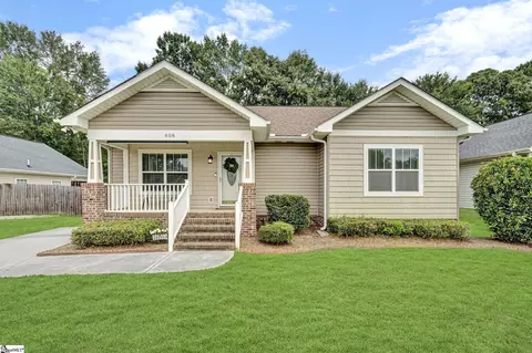 608 Ruddy Creek Cir, Greer, SC 29651