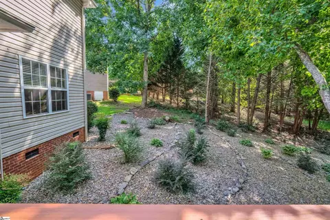 Exterior - 511 Shadetree Ct, Moore, SC 29369 photo 10 of 18
