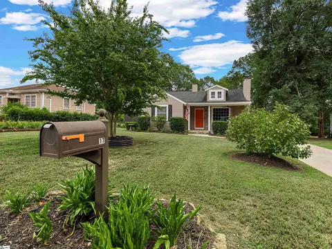 17 Crystal Ave, Greenville, SC 29605