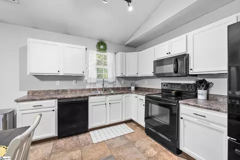 Kitchen - 208 Redfern Ct, Easley, SC 29640 photo 1 of 1