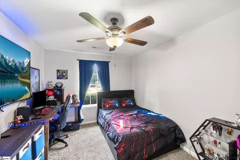 Bedroom - 208 Redfern Ct, Easley, SC 29640 photo 6 of 13
