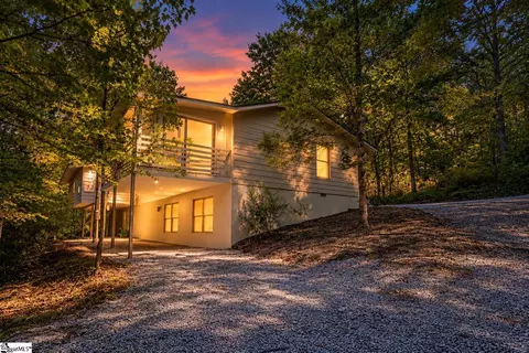 215 Hearthstone Ridge Rd, Landrum, SC 29356