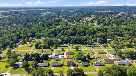 View/Area - 314 Roscoe Dr, Greer, SC 29651 photo 2 of 5