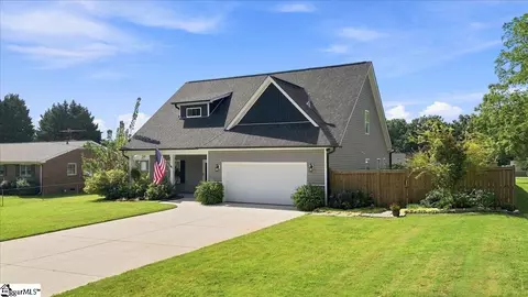 Exterior - 314 Roscoe Dr, Greer, SC 29651 photo 5 of 12