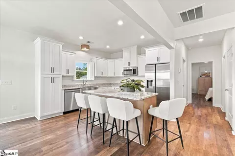 Kitchen - 314 Roscoe Dr, Greer, SC 29651 photo 1 of 5