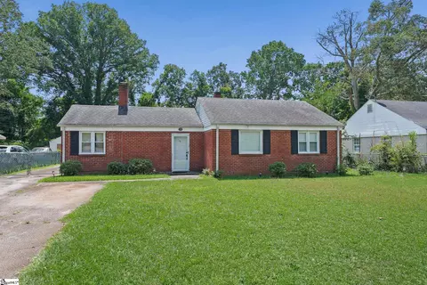 9 Glenwood Ln, Greenville, SC 29605