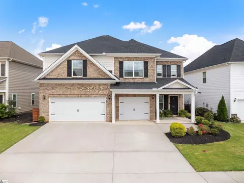 204 Reseda Dr, Greenville, SC 29607