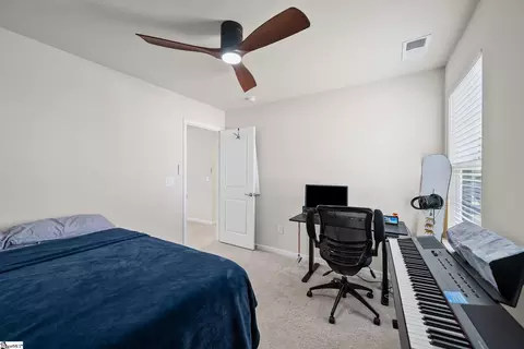Bedroom - 147 Somerset Ln, Central, SC 29630 photo 4 of 8