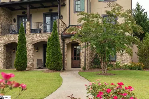 600 Village Square Dr, Travelers Rest, SC 29690