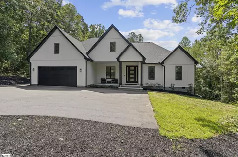 433 Lynn Rd, Taylors, SC 29687