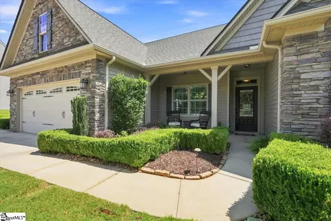 157 Windsor Creek Ct, Simpsonville, SC 29681