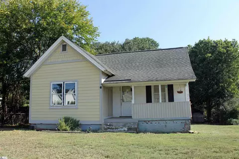 114 4th St, Greenville, SC 29611