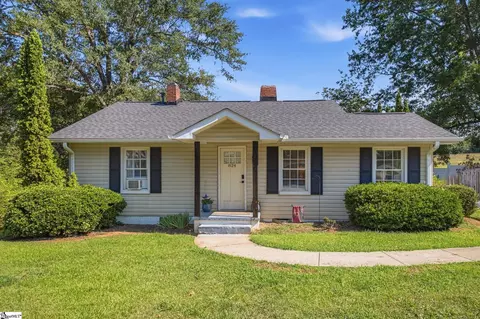 824 Chick Springs Rd, Taylors, SC 29687